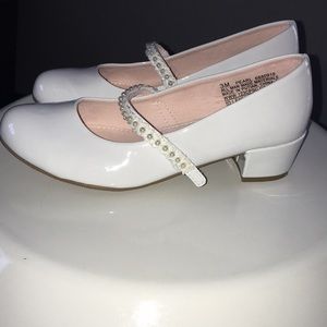 Olive & Edie White Patent leather Marry Janes